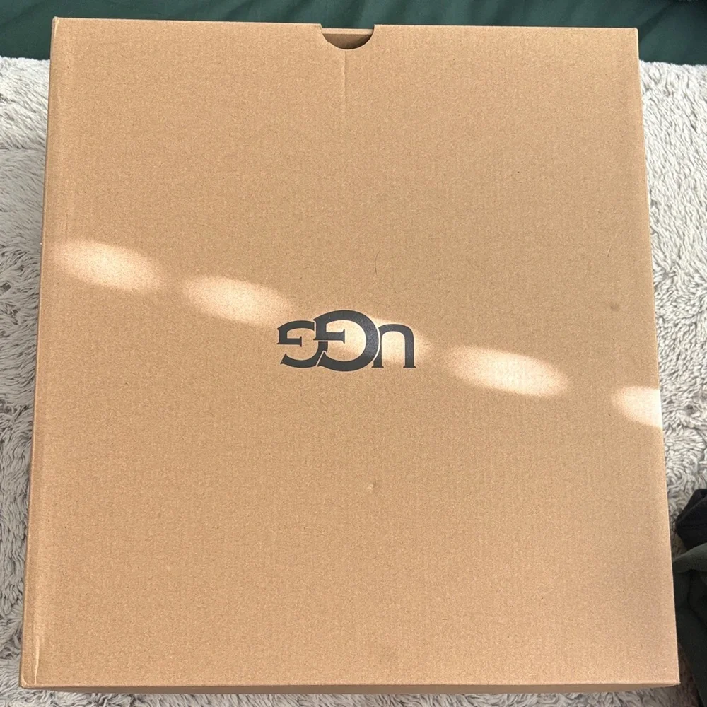 UGG Women's Tan and Brown Winter Boots - Picture 7 of 10